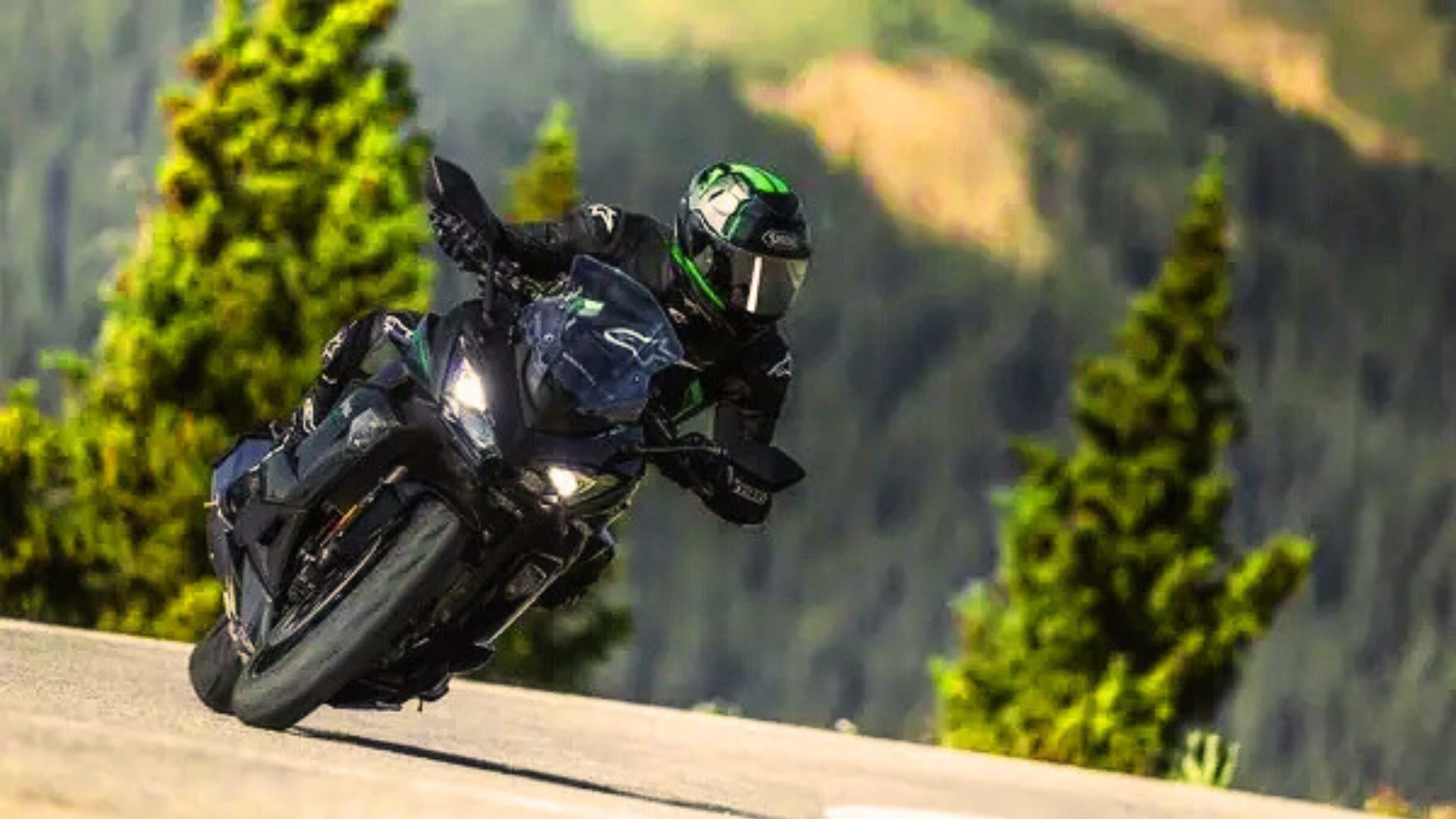 Kawasaki Ninja 1100SX Debuts in India at ₹13.49 Lakh