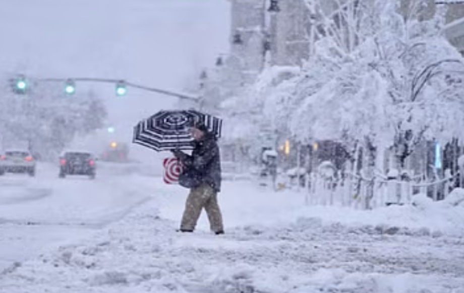 Historic Winter Storm Disrupts the Southern United States, Resulting in Snowfall and Power Outages from Texas to Florida