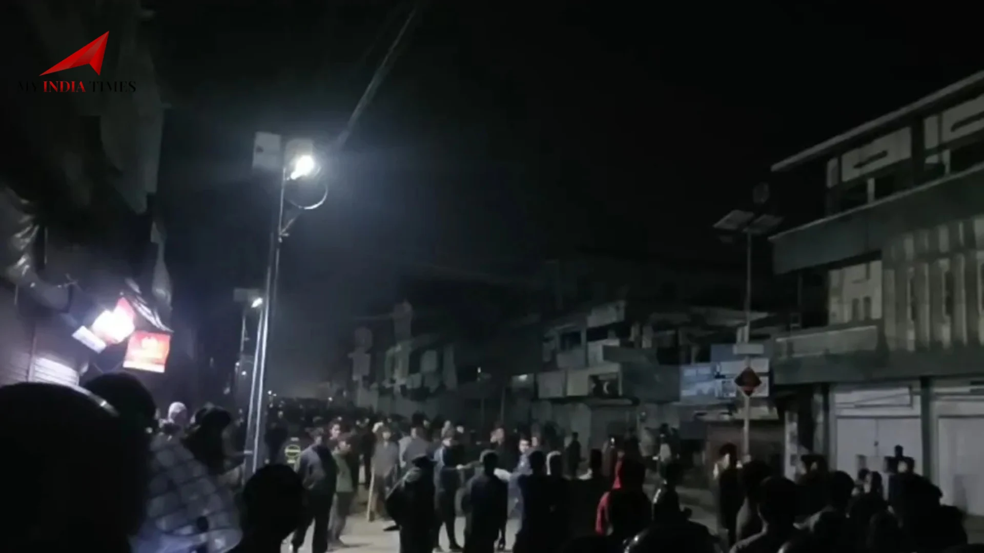 Ethnic Clashes in Manipur: Hmar and Zomi Tribes Face Off in Churachandpur