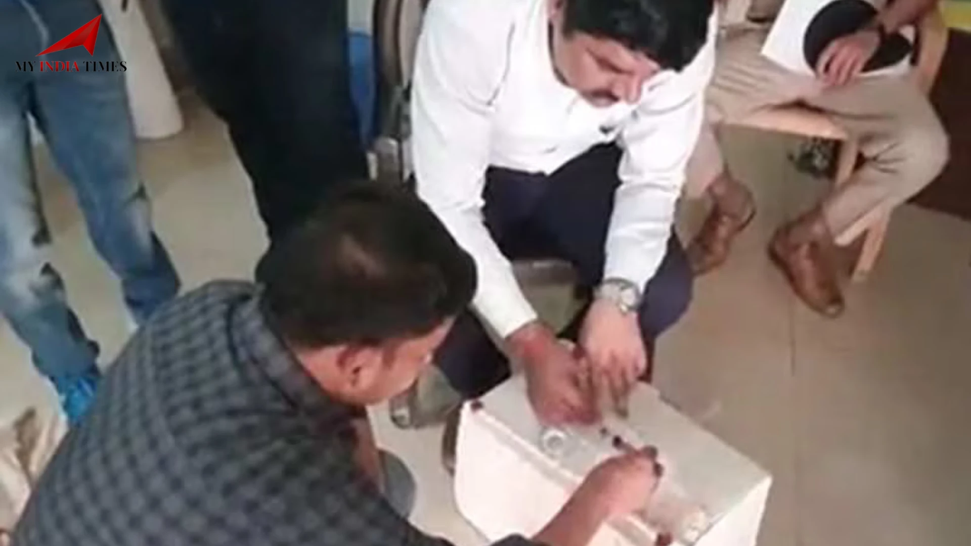 Astrologer Caught Selling Medicines for Male Child: Police Raid Exposes Illegal Gender Testing Racket 67deb883bbea0-Police-Raid.webp