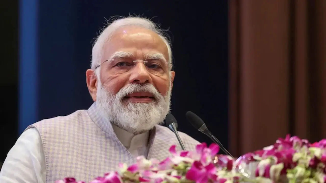 PM Narendra Modi Sets Historic Record as India's Longest-Serving Elected Prime Minister, Draws Global Congratulations