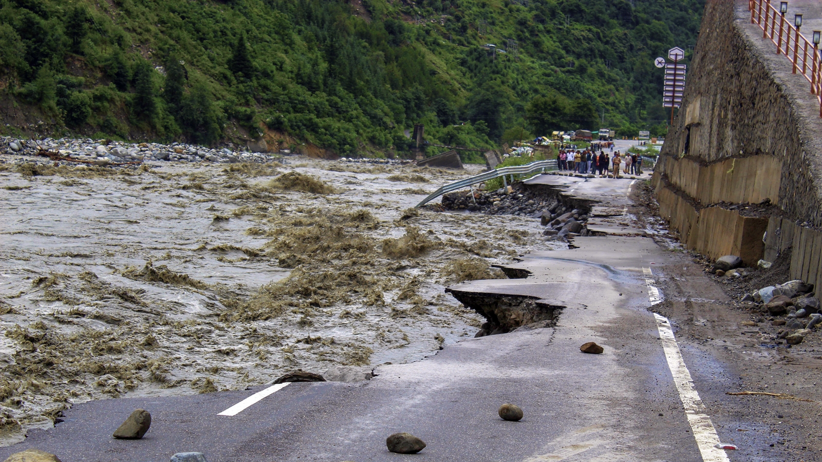 Himachal: Kullu-Manali Highway Partially Reopens After Cloudburst Havoc