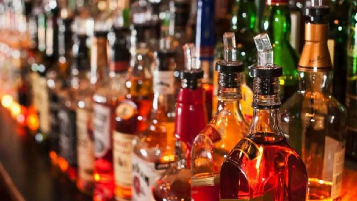 Delhi's Record-Breaking Pre-Diwali Liquor Sales Hi