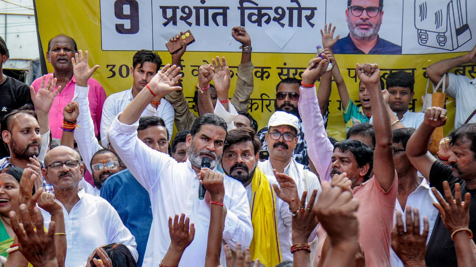 Manjalpur Bypoll Election LIVE Updates