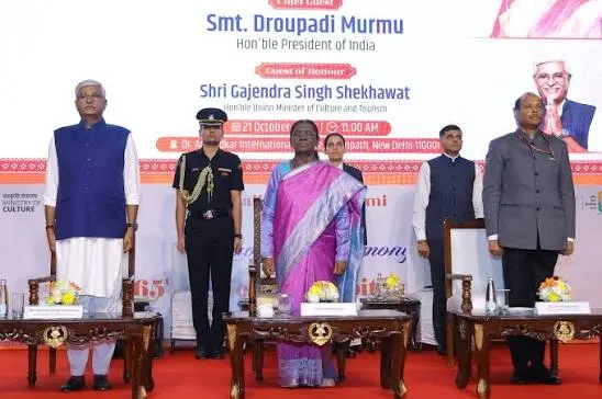 President Droupadi Murmu Presents National Art Awards, Emphasises Preserving India's Cultural Heritage